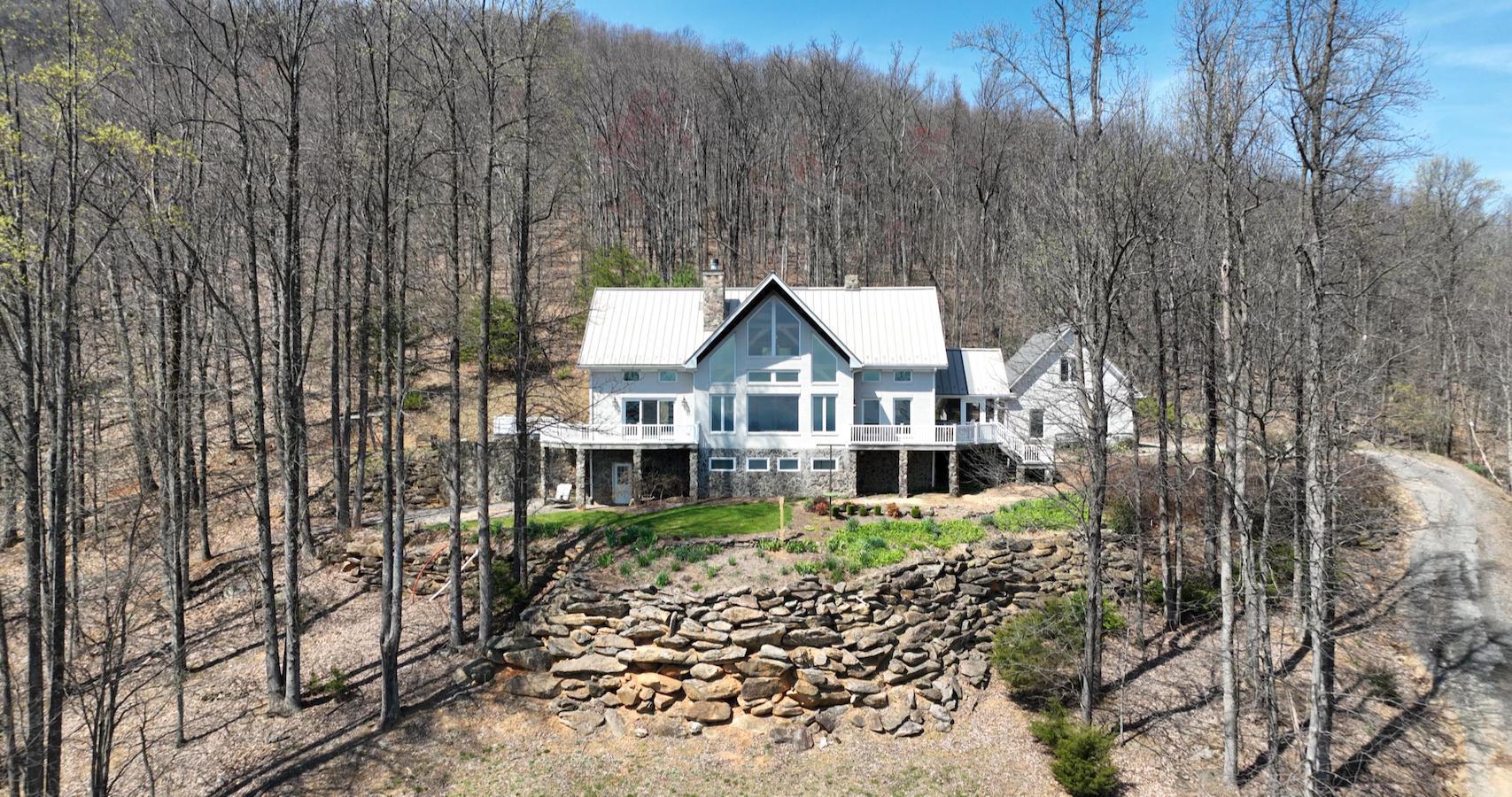 real estate drone and virtual tour photographer