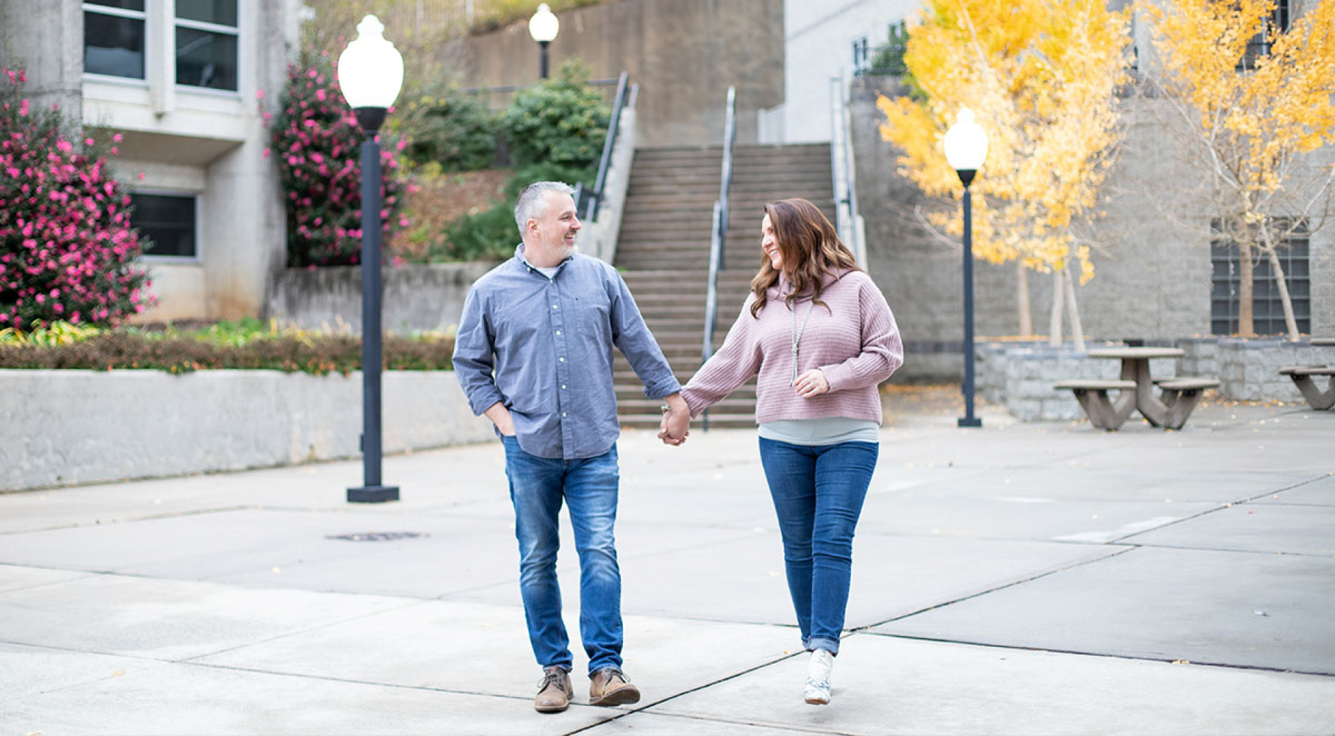 How to Pick a Location for Engagement Photos
